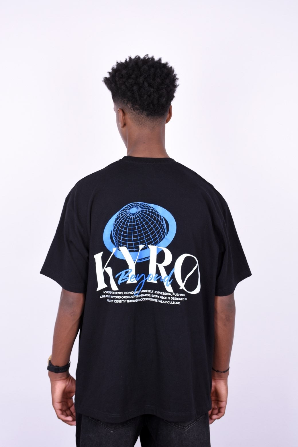 KYRØ Beyond Oversized Tee – Black